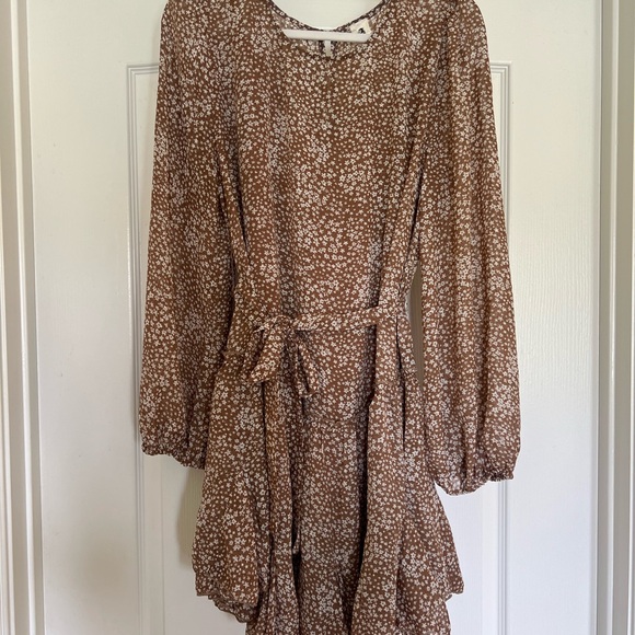 Flawless Brown Floral Long Sleeve Dress - Picture 3 of 5